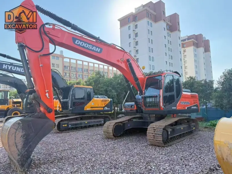Second Hand Doosan DX225LCA Medium Crawler Excavator For Sale