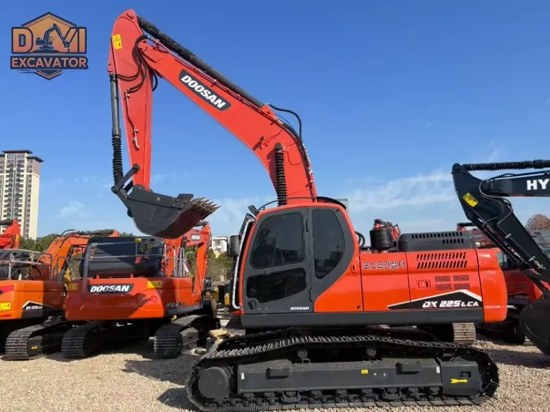 Used Doosan 225LCA Excavator Medium Hydraulic Good Condition