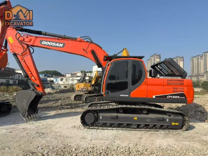 Used Doosan DX225LC-9C Medium Excavator Good Condition Machine